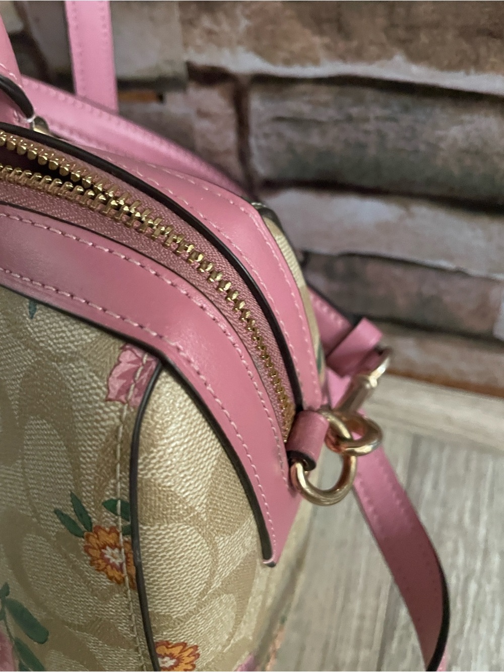 Coach Beige Signature Floral Dome Satchel with Pink Trim - Picture 3 of 13
